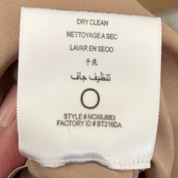 BCBGMaxAzria Inga One-Shoulder Halter Silk Maxi Dress in Begonia Multi Size 8 - Picture 14 of 16